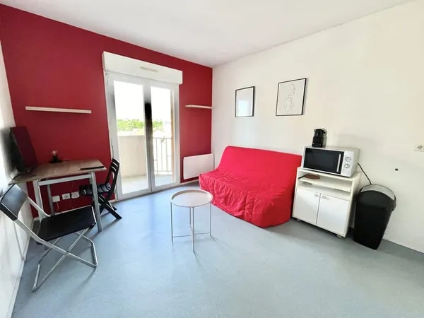LIMOGES - STUDIO RÉCENT MEUBLÉ + PARKING - ASCENSEUR - CUISI
