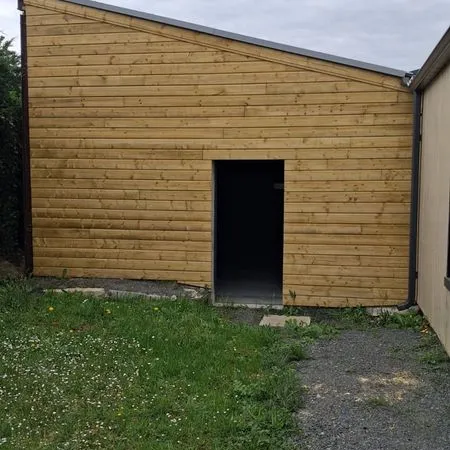 Local de stockage 90m² Amboise