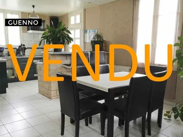 Maison - 2pièce(s) -54m² - VIEUX-VY-SUR-COUESNON