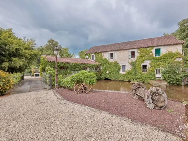Maison 8 pièces 290 m²
