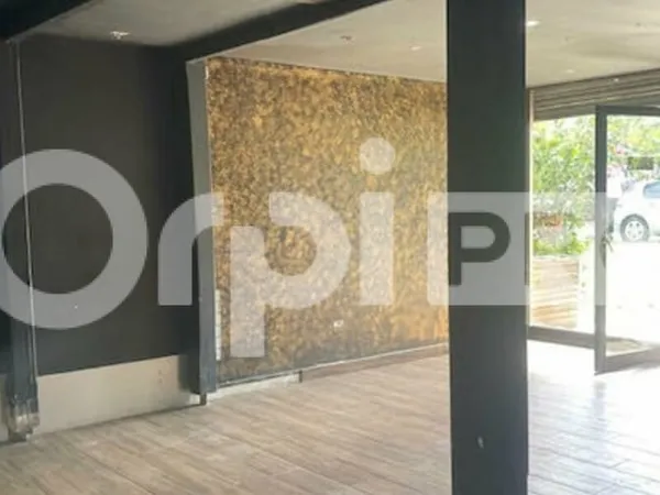 Local commercial 57 m²