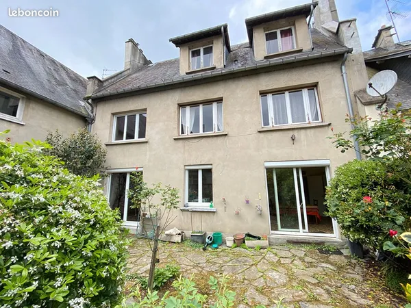 Maison 9 pièces 229 m²