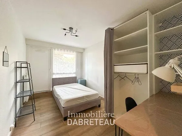 Appartement 7 pièces 110 m²