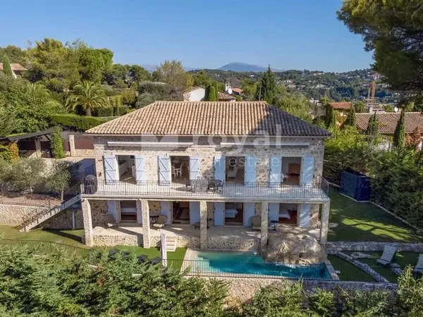 Villa provençale de luxe avec vue proche commodités