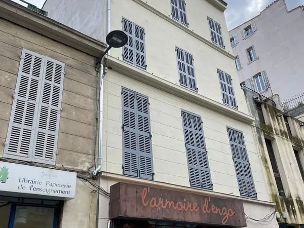 Immeuble 337 m²
