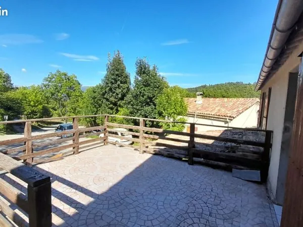Maison 13 pièces 235 m²
