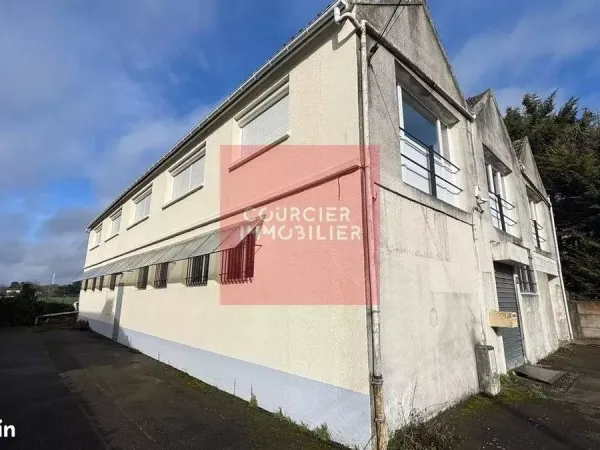 Bureaux 521 m² Le Mesnil-Saint-Denis