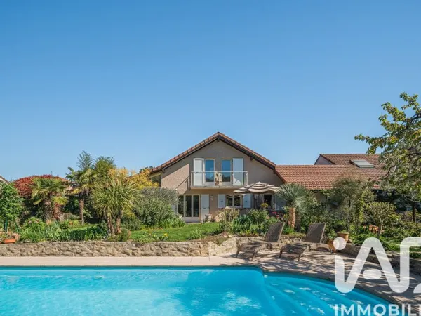 Maison 7 pièces 147 m²