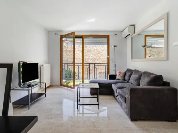 Appartement au coeur de Lyon 6ème avec balcon