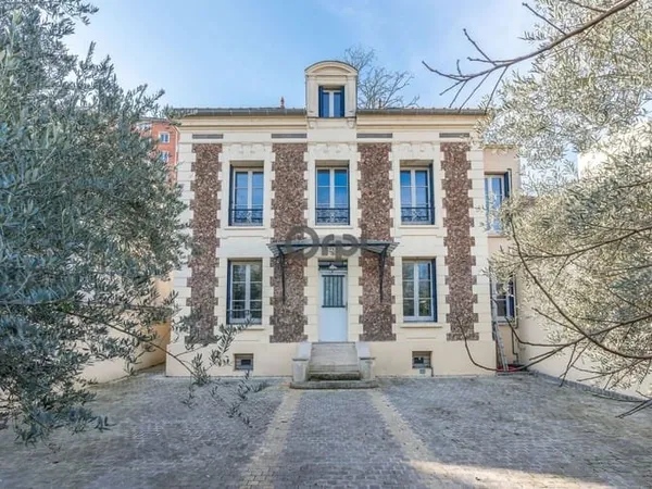 Maison 5 pièces 149 m²