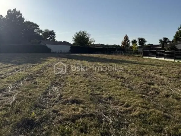 Terrain 3 255 m² Sainte Marie De Chignac