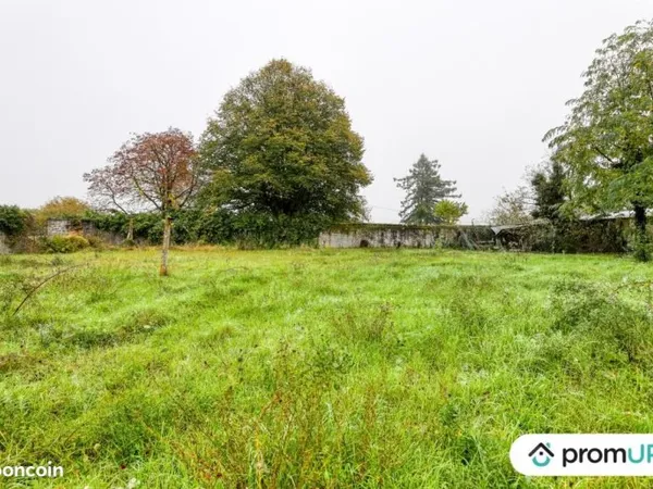 Terrain 1 510 m² Chinon