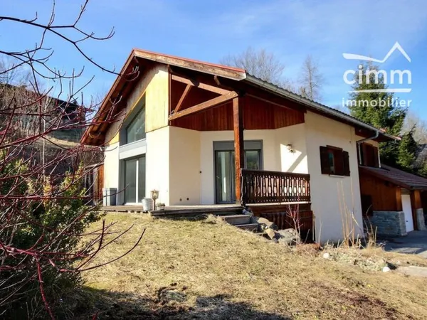 A VENDRE LES CARROZ D'ARACHES (74300) MAISON AVEC 4 CHAMBRES/2 S