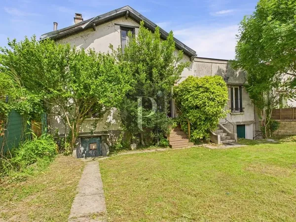 ANTONY CENTRE Maison 4 pièces avec jardin