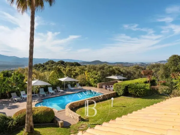 Exclusivité, Afa, Ajaccio, Villa 4 chambres, piscine chauffée, p