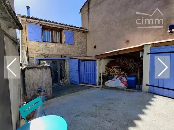 A vendre maison de village rénovée avec jardin