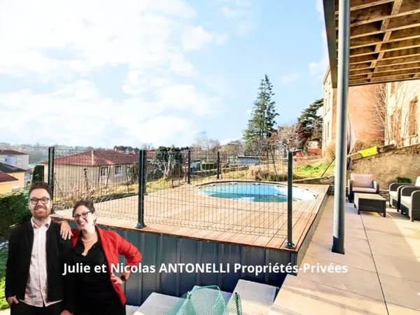 SAINT JUST MALMONT 43240 Maison de ville 197 m² quatre chambres garage et terrasse