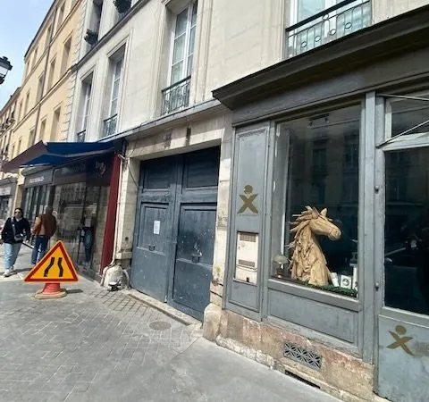 Local commercial 1 pièce 11 m²