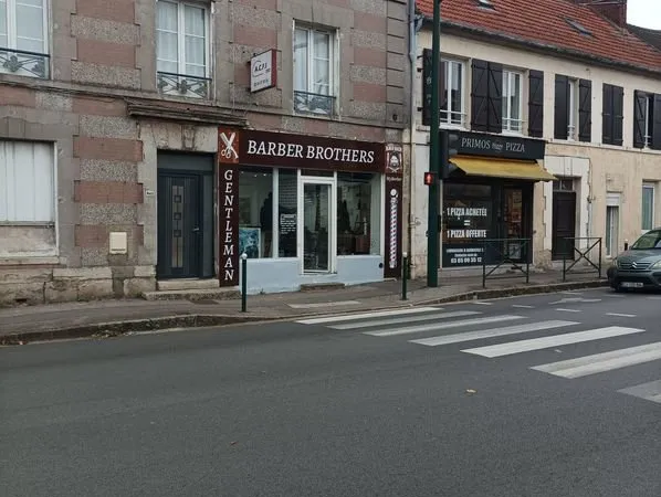 LOCAL COMMERCIAL 82 m²