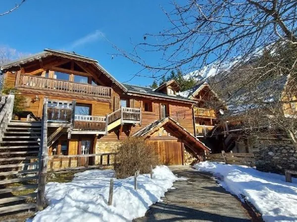 Maison de luxe 8 pièces 270 m²