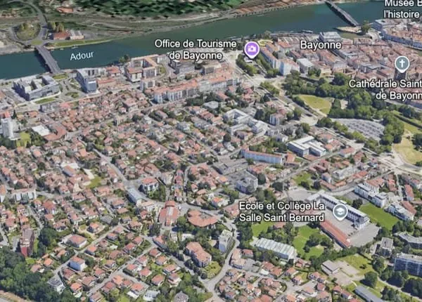 BAYONNE - Arènes - villa d'exception 500m2