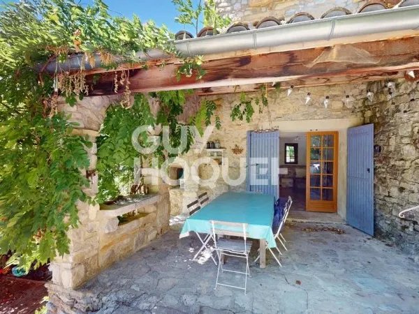 Maison en pierre avec piscine à 30 min de CREST