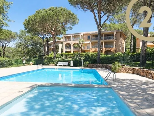 Appartement 2 pièces entièrement rénové Terrasse avec vue