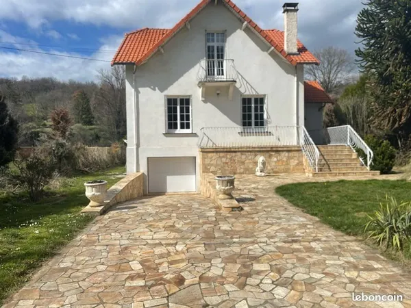 Maison 175 m2, 5 chambres à Auzon