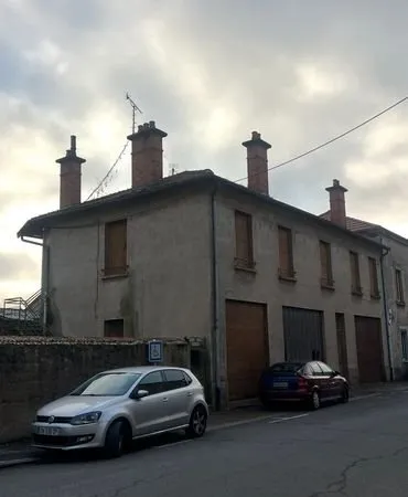 IMMEUBLE À FORT POTENTIEL À Pouilly-sous-Charlieu