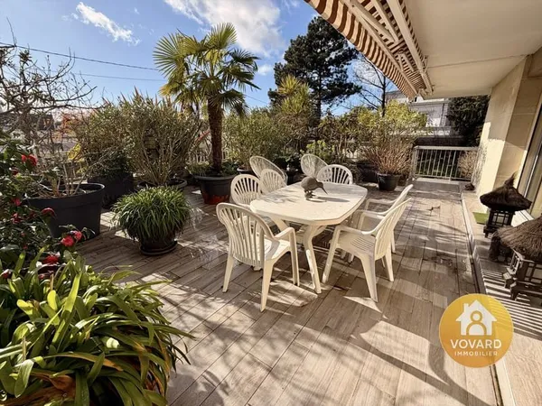 F5 - 3 CHAMBRES DE 117 M2 AVEC TERRASSE DE 74 M2