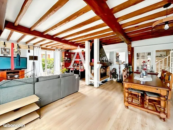 Maison 8 pièces 143 m²