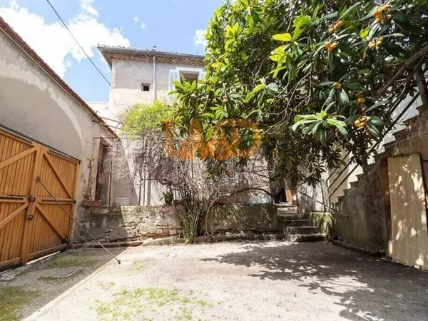 Immeuble 298 m²