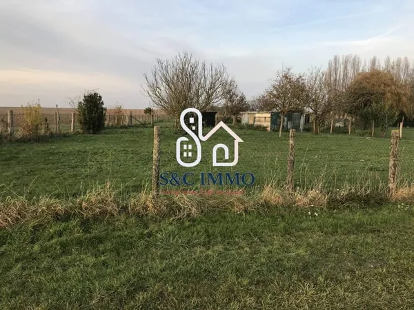 Terrain 773 m²