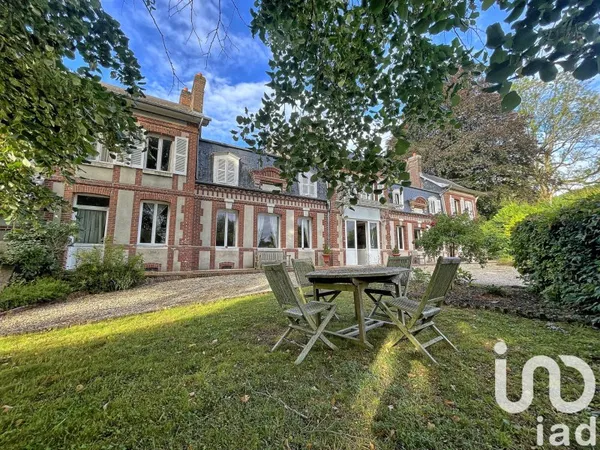 Maison 12 pièces 319 m²