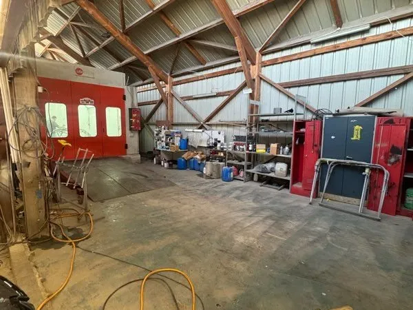 Garage carrosserie-mécanique à vendre -PRIX 65 000