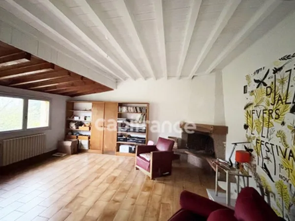 Maison Familiale avec Jardin / Atelier / 2 Parkings • 5 pièces NEVERS (58)