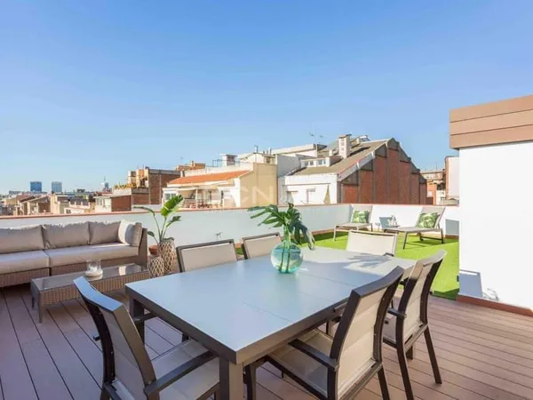 - DISPONIBLE IMMEDIATEMENT 5 min Gare Superbe T5 ATTIQUE+Terrasse 62 m2