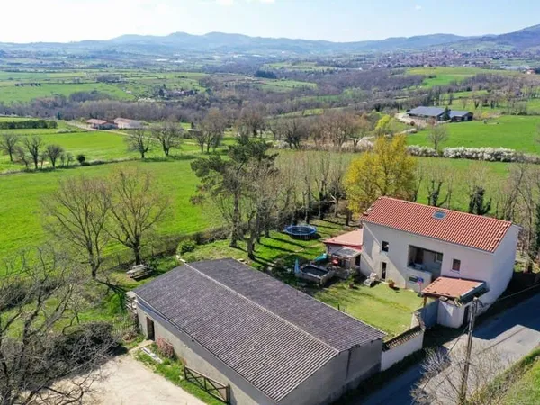 Maison 6 pièces 180 m²