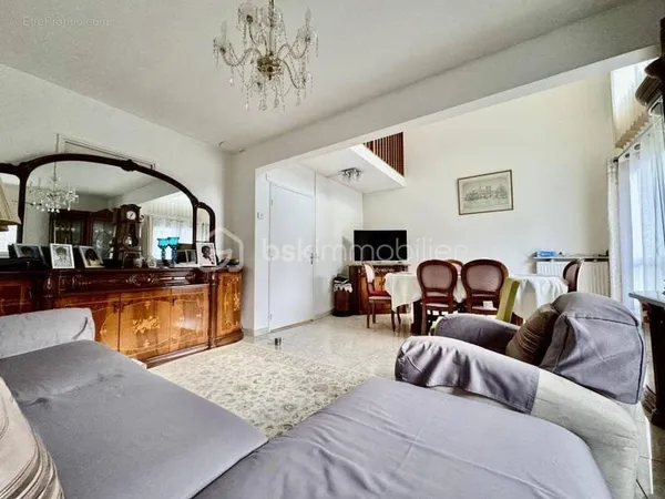Maison individuelle familiale T5 - 4 chambres - jardin - Noisiel