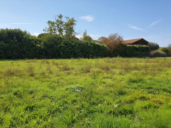 Terrain en individuel 711 m²