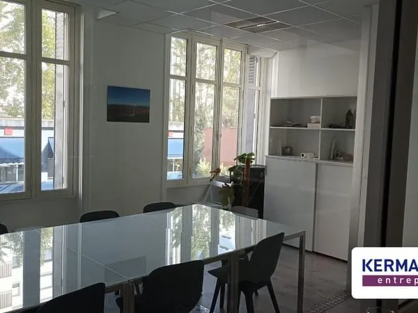 Bureaux 145 m²