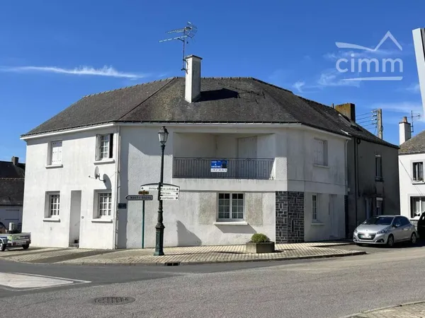 Maison de bourg de 176m² environ sur le secteur de Trans sur Erdre