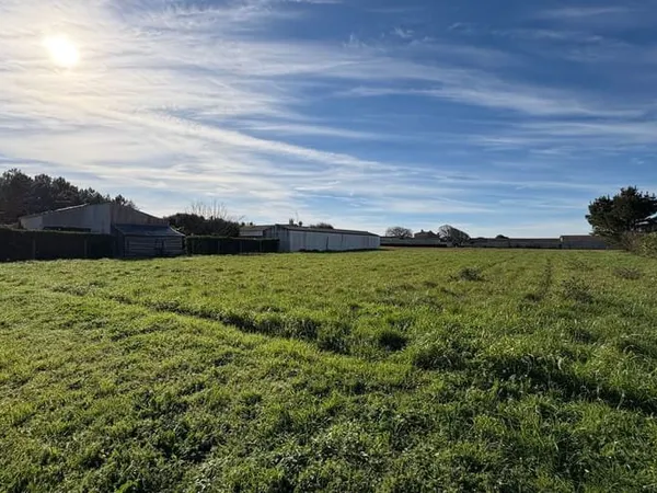 Terrain 1957 m²