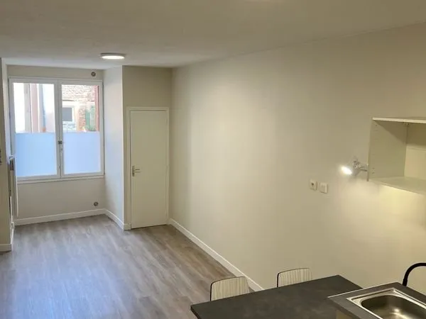 Beau studio 29 m2 au centre de la Côte St André