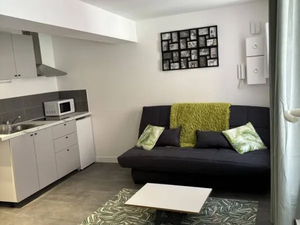 Studio 1 pièce 19 m²