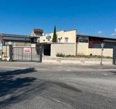 Loue local z.i 26100 romans