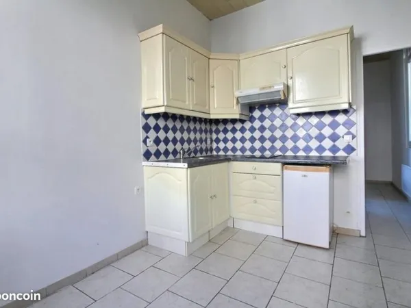 Studio 1 pièce 18 m²
