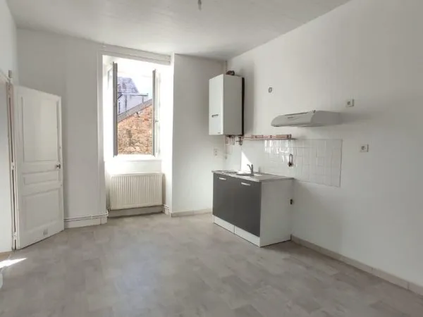 APPARTEMENT T2 AVEC JARDIN PRIVATIF