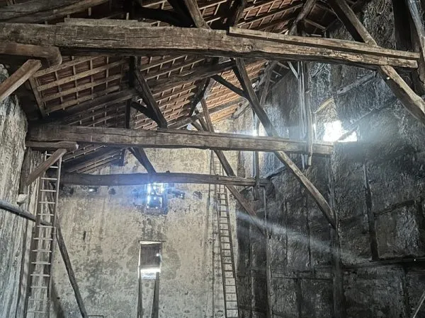 Plateaux à aménager et garage