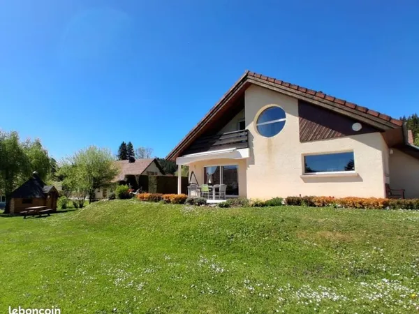 Maison coup de coeur, au calme, proche de la Suisse